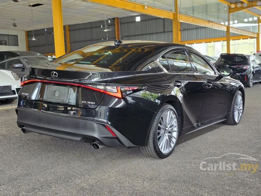 2021 Lexus IS 300 Luxury Sedan