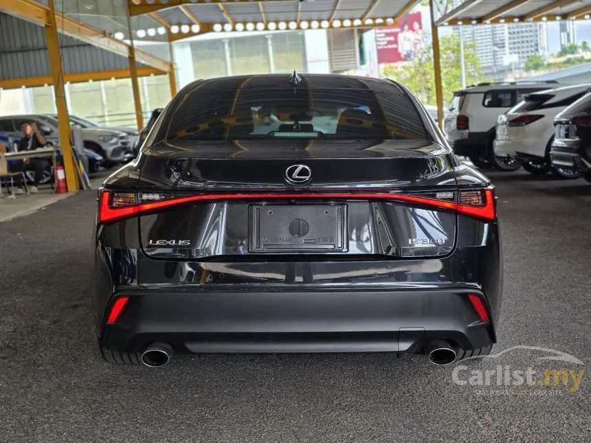 2021 Lexus IS 300 Luxury Sedan