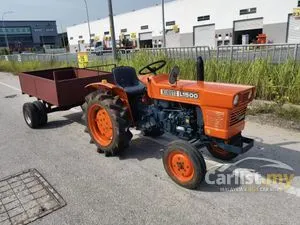 kubota tractor L1500/01 2wd come with 4ftx6ft trailer 