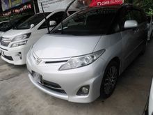 2010 Toyota Estima 2.4 MPV -- WELL MAINTAINED --