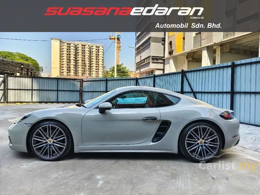 2022 Porsche 718 Cayman Coupe