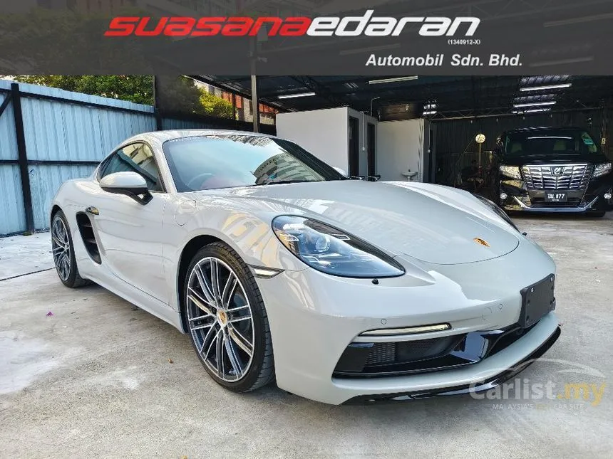 2022 Porsche 718 Cayman Coupe