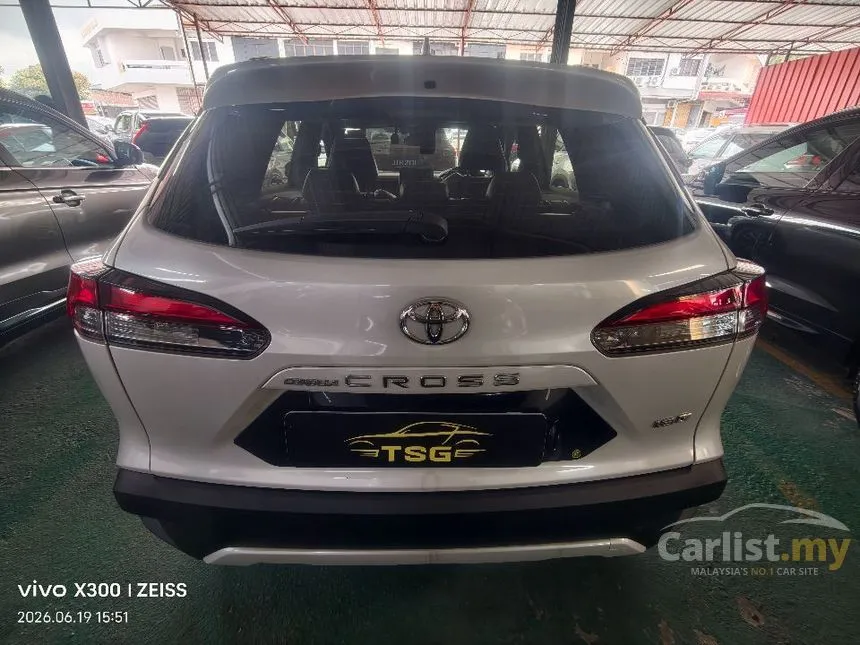 2022 Toyota Corolla Cross V SUV
