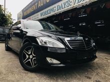 MERCEDES BENZ S300L 7SPD NEW FACELIFT AMG 1 YEAR WARRANTY 2009,CRYSTAL BLACK COLOUR,SUN ROOF,POWER BOOT,2 DVD PLAYERS,ONE DATO OWNER