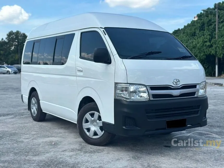 2011 Toyota Hiace Window Van