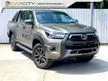 Used 2022 Toyota Hilux 2.8 Rogue Pickup Truck FULL SERVICE RECORD UNDER WARRANTY TOYOTA