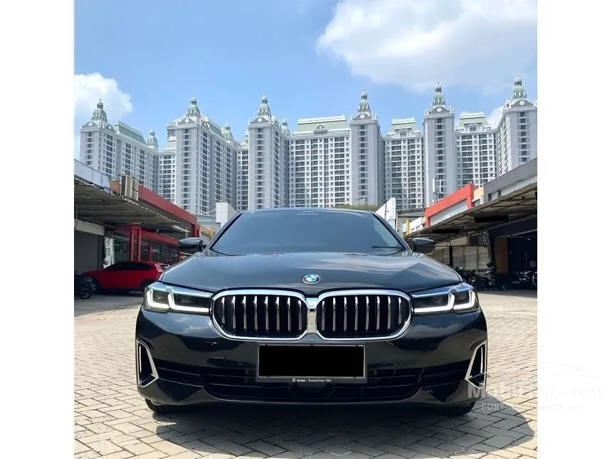 2023 BMW 530i Opulence Sedan