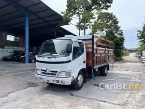 2026 Hino 300 4.0 Lorry