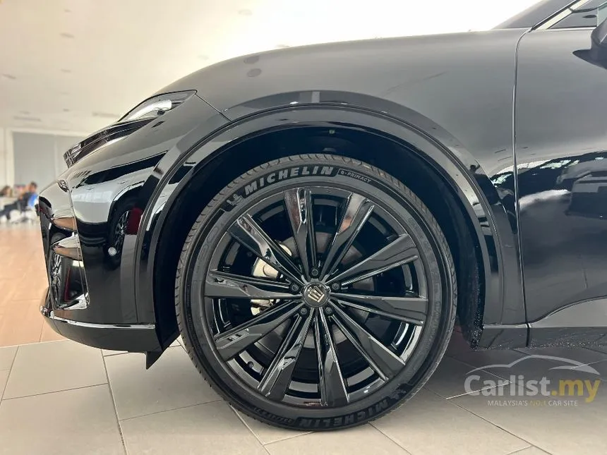 2024 Toyota Crown Sport Z PHEV SUV