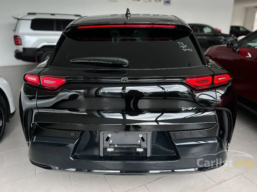 2024 Toyota Crown Sport Z PHEV SUV