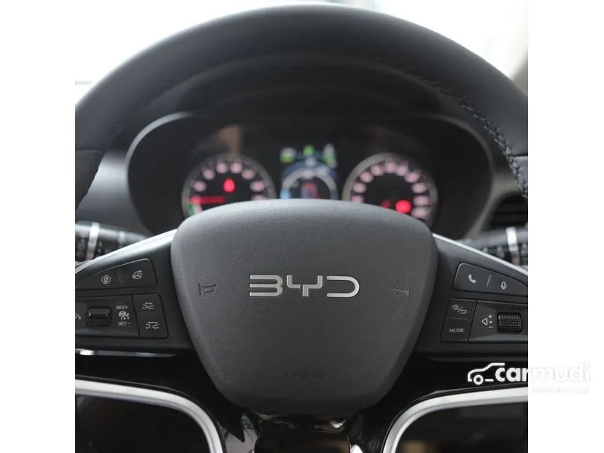 2025 BYD M6 Superior 7-seaters MPV