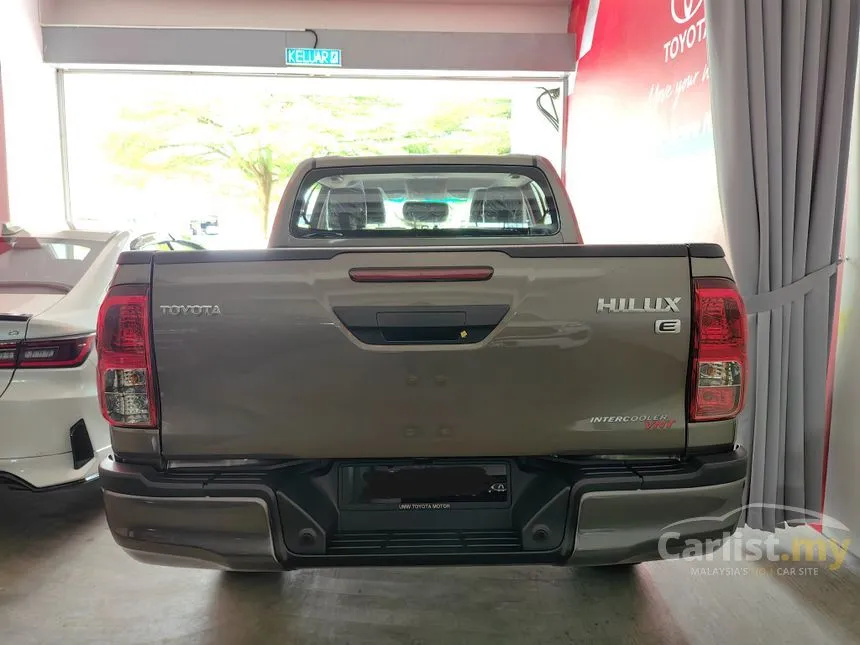 2024 Toyota Hilux E Pickup Truck