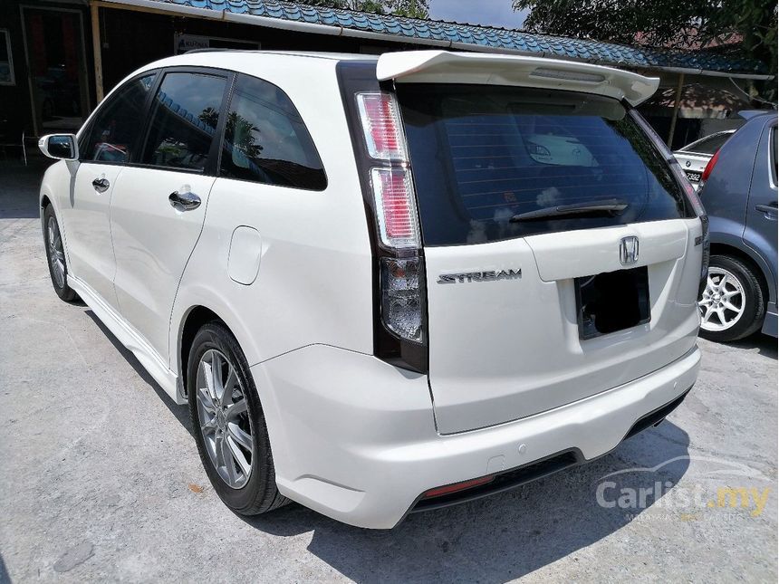 Honda stream 2011