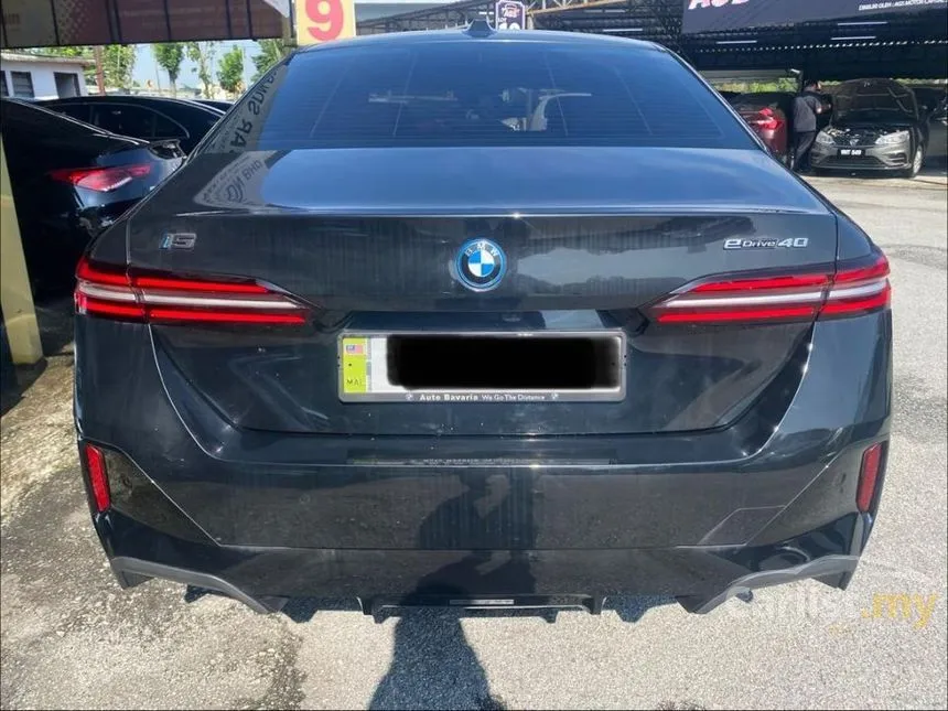 2024 BMW i5 eDrive40 M Sport Sedan