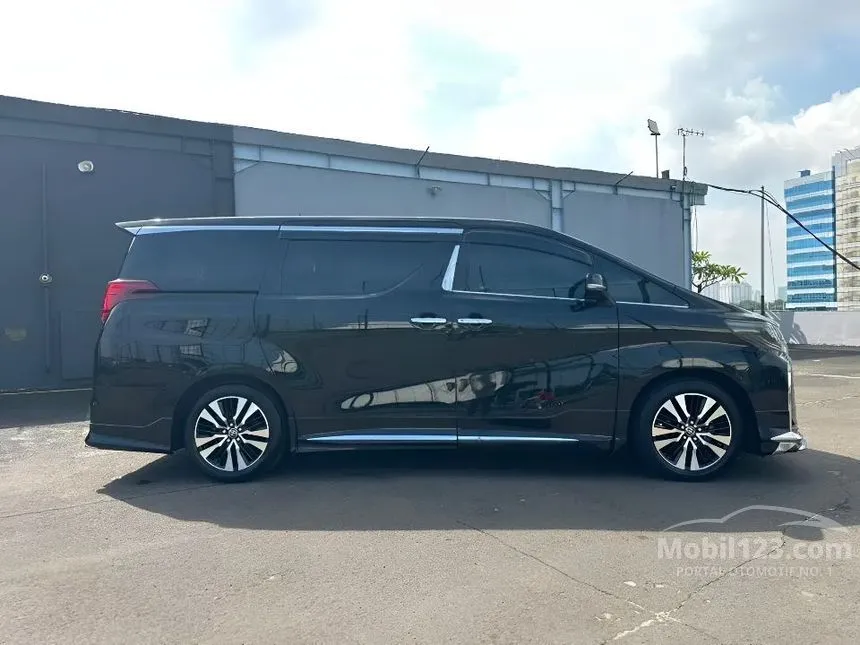 2019 Toyota Alphard SC MPV