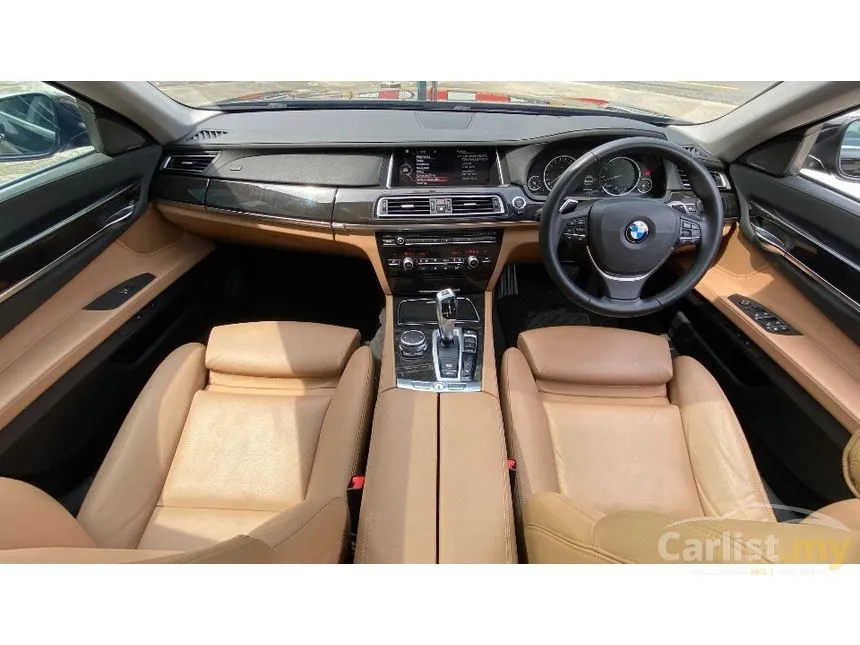 2015 BMW 740Li Sedan
