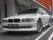 1997 BMW 728i 2.8 Sedan