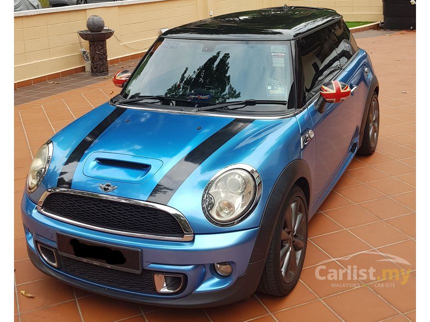 2010 MINI Cooper S Hatchback