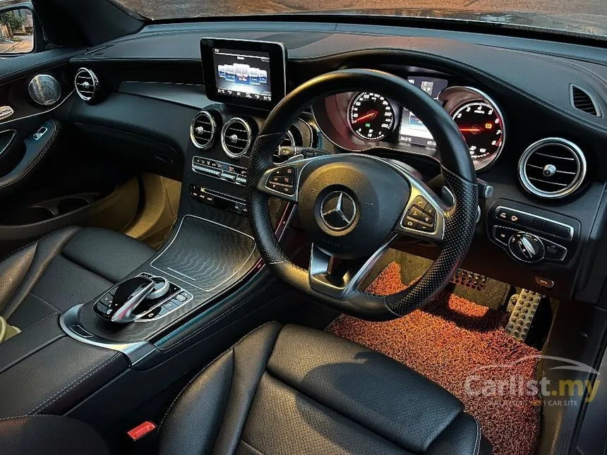 2017 Mercedes-Benz GLC250 4MATIC AMG Line SUV