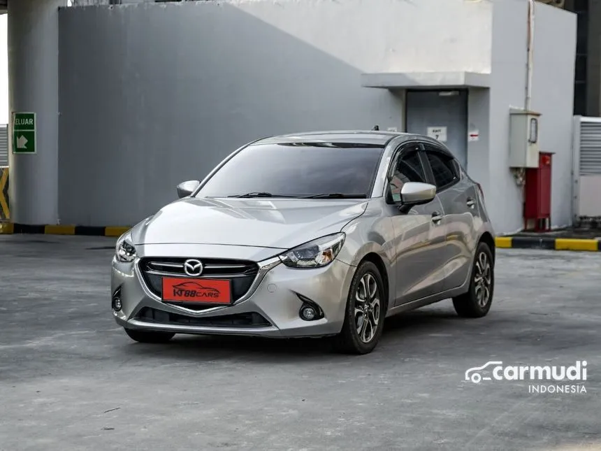 2015 Mazda 2 R Hatchback