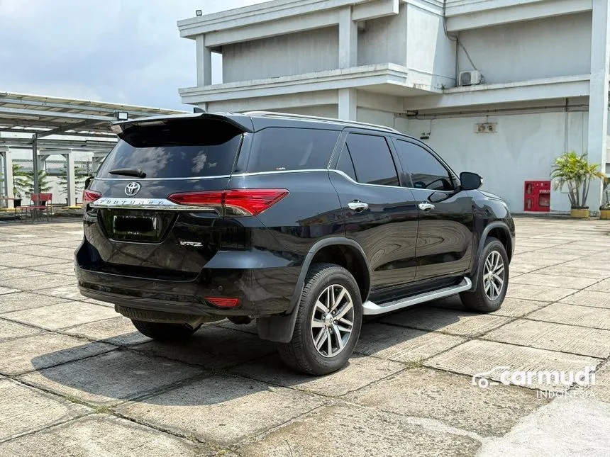 2016 Toyota Fortuner VRZ 4X2 SUV