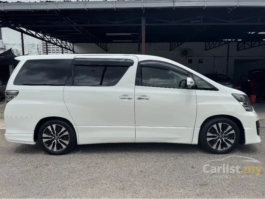 2014 Toyota Vellfire Golden Eye MPV