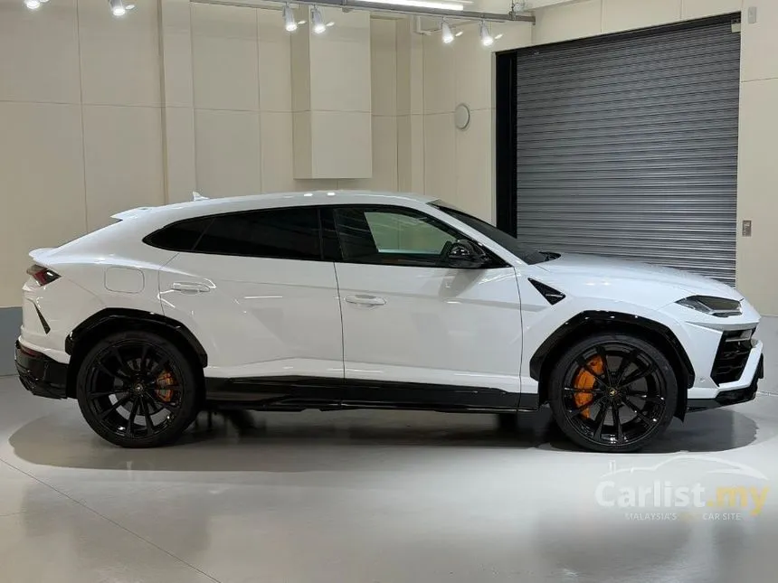 2022 Lamborghini Urus SUV