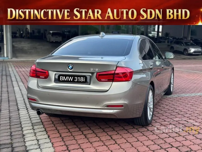2016 BMW 318i Luxury Sedan