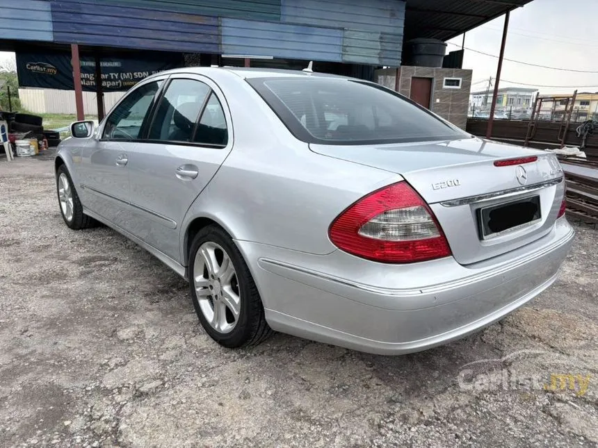 2009 Mercedes-Benz E200 Sedan