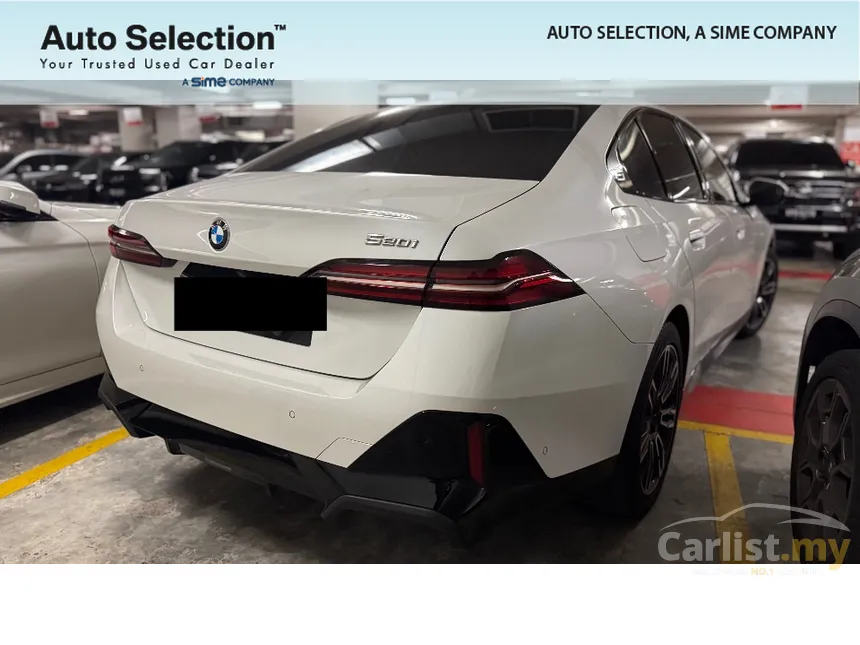 2025 BMW 520i M Sport Sedan