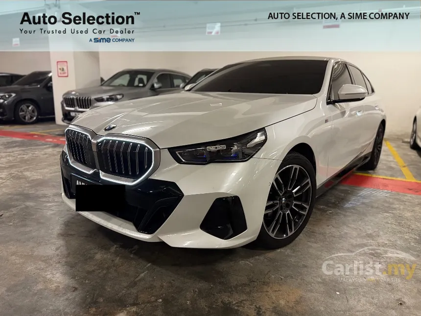 2025 BMW 520i M Sport Sedan