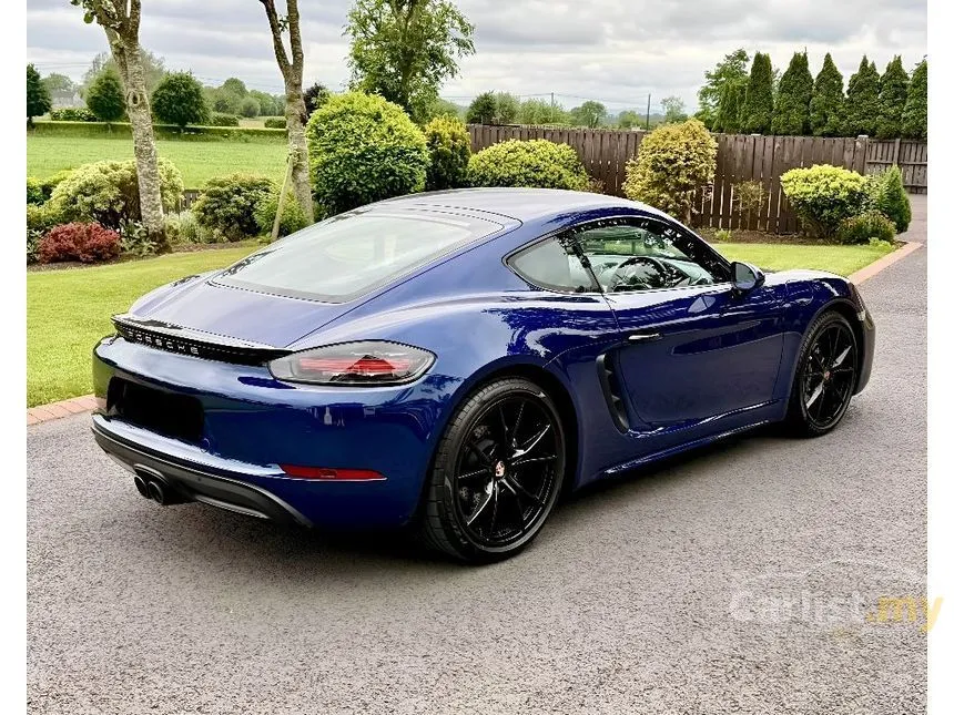 2022 Porsche 718 Cayman Coupe