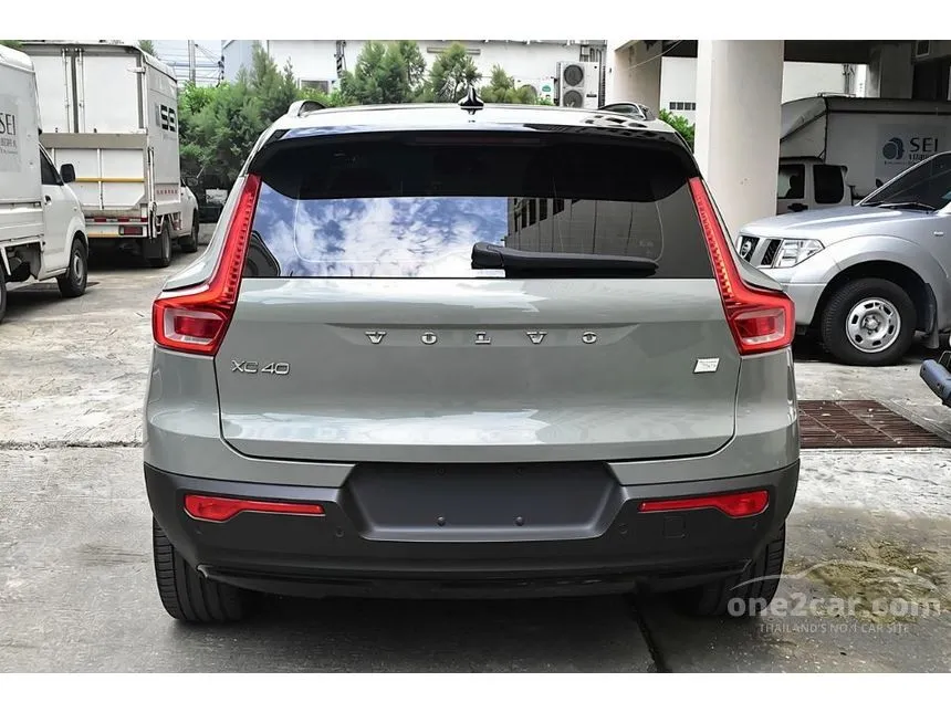 2022 Volvo XC40 Recharge Pure Electric SUV