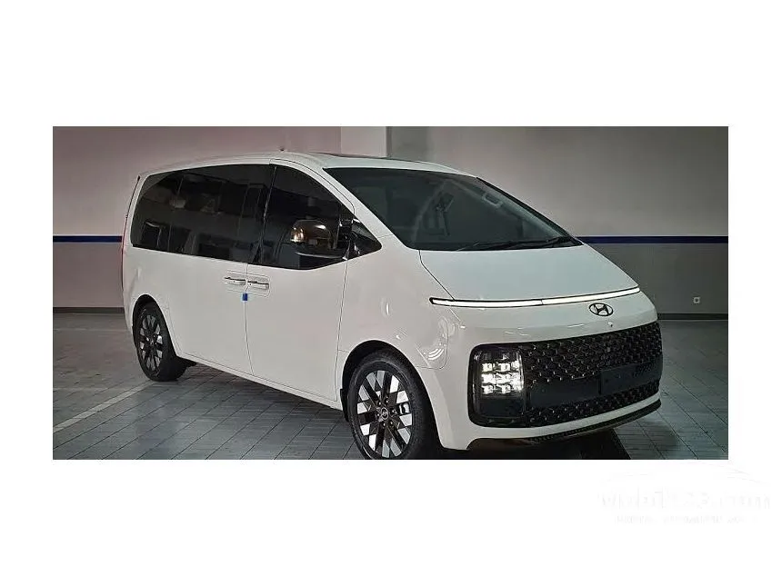 Jual Mobil Hyundai Staria 2024 Signature 9 2.2 di DKI Jakarta Automatic Wagon Putih Rp 924.000.000