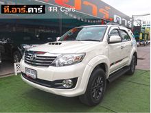 2015 Toyota Fortuner 3.0 (ปี 12-15) V SUV AT