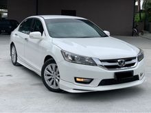 2016 Honda Accord 2.0 i-VTEC VTi-L FULL HIGH SPEC WITH ORIGINAL LEATHER INTERIOR TIPTOP CONDITION