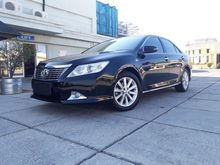 2012 Toyota Camry 2.5 V Sedan