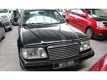 1995 Mercedes-Benz E220 2.2 Elegance Sedan -- WELL MAINTAINED --