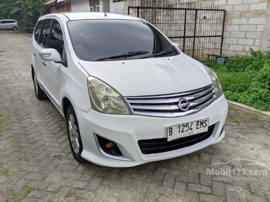 Jual Mobil Nissan Grand Livina 2012 XV 1.5 di Banten Manual MPV Putih Rp 95.000.000
