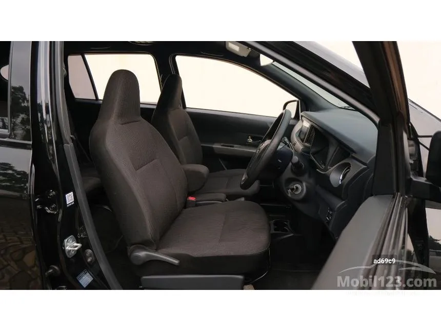 2023 Daihatsu Sigra R MPV