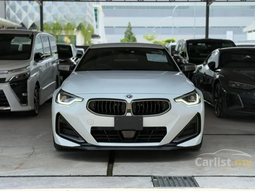 2022 BMW M240i xDrive Coupe
