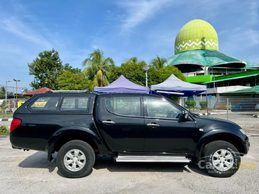 2012 Mitsubishi Triton Dual Cab 4X4 Pickup