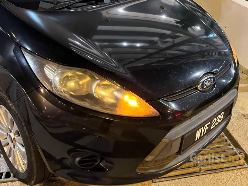 2013 Ford Fiesta LX Sedan