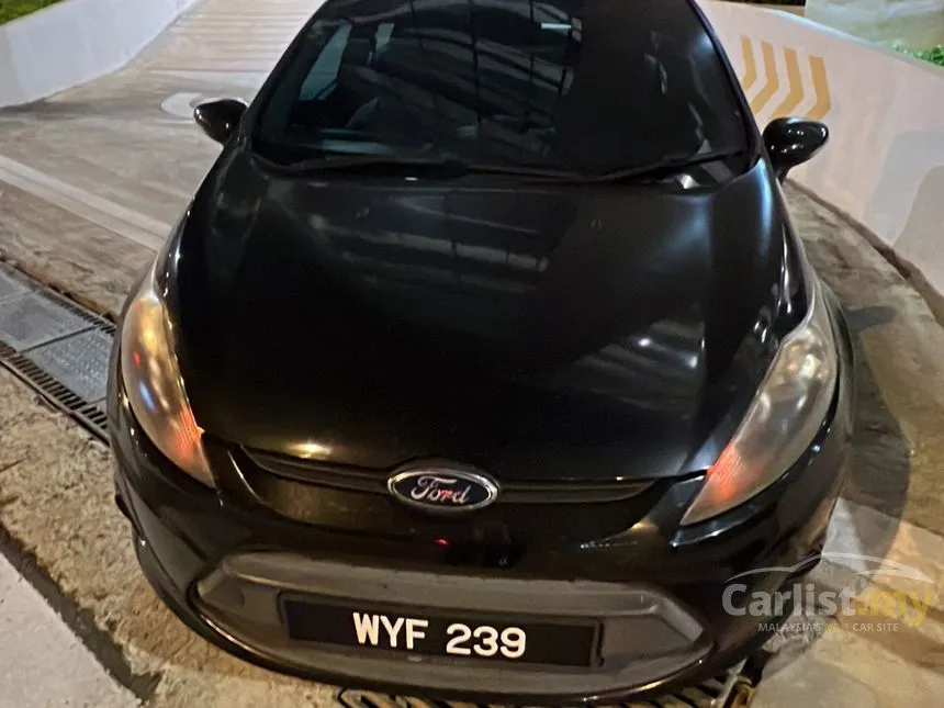 2013 Ford Fiesta LX Sedan