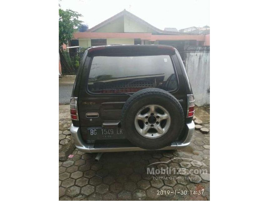 Jual Mobil  Isuzu  Panther  2001 TOURING 2 5 di Sumatera 