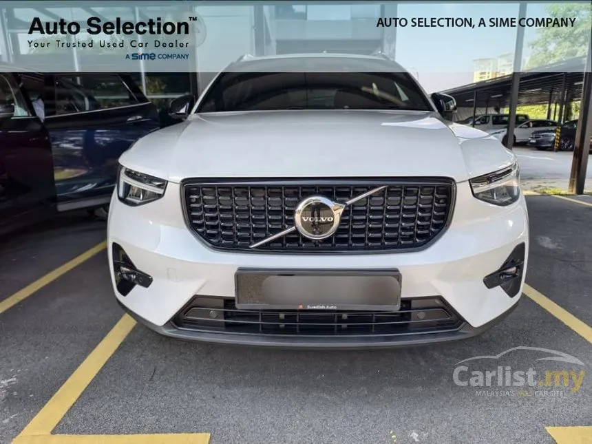 2023 Volvo XC40 Recharge T5 R-Design SUV