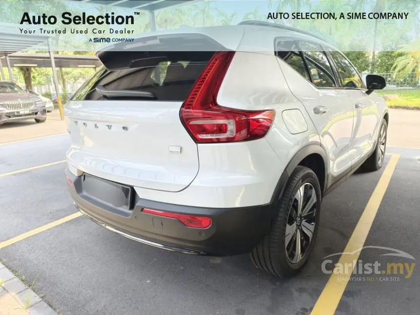2023 Volvo XC40 Recharge T5 R-Design SUV