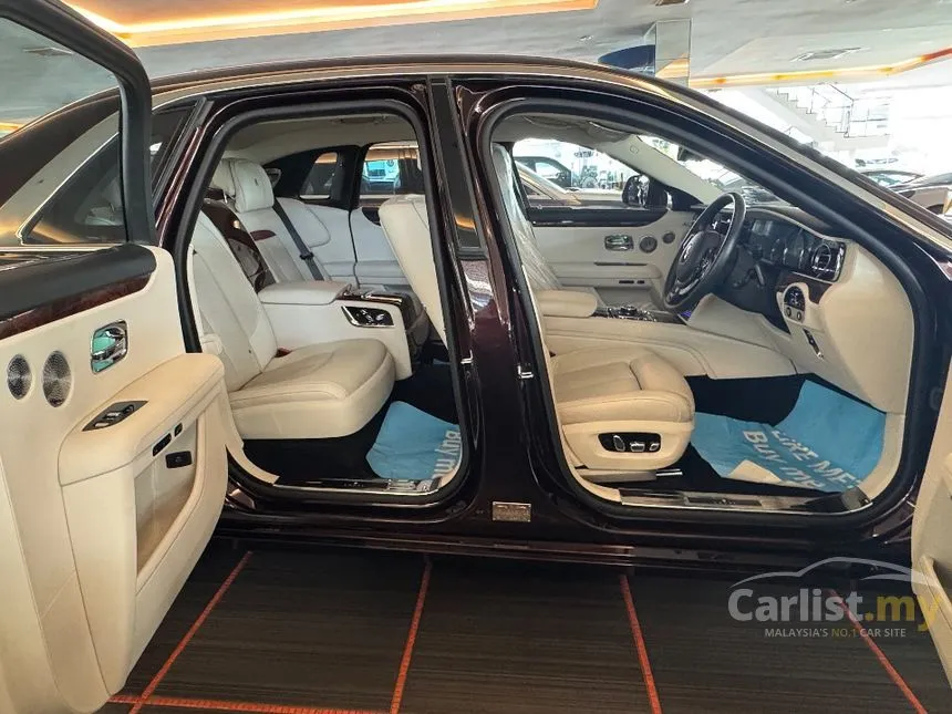 2021 Rolls-Royce Ghost Sedan