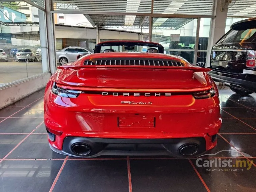 2022 Porsche 911 Turbo S Coupe