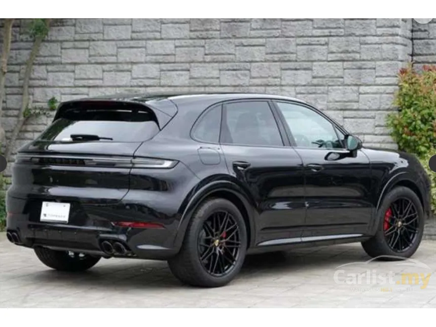 2023 Porsche Cayenne Coupe